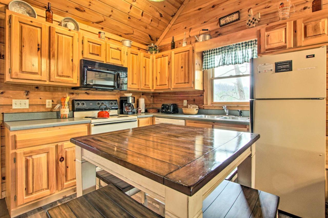 Pigeon Forge Cabin With Hot Tub And Mountain Views! Zewnętrze zdjęcie
